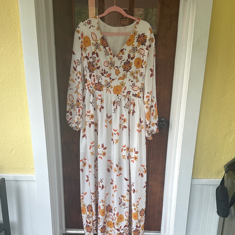 Elegant Floral Long Sleeve Maxi Dress - White and Orange